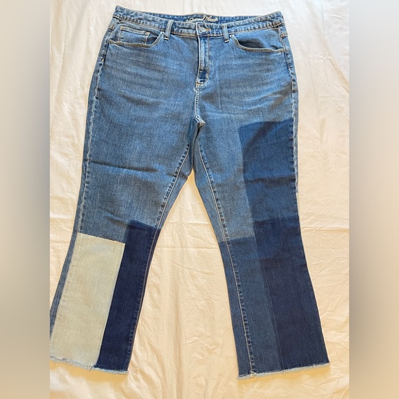 EEUC NWOT Universal Thread Flare Jeans with Blue and Cream Patchwork - Picture 1 of 3